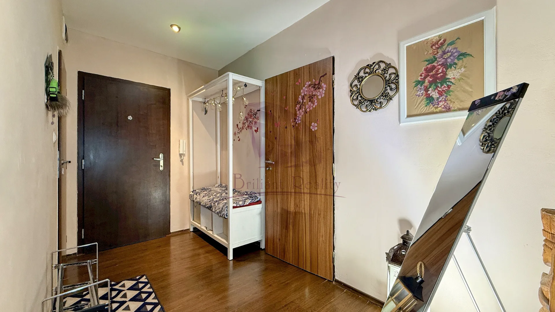 3-izbový byt po kompletnej rekonštrukcii s balkónom vo vyhľadávanej lokalite Clementisove sady – Galanta - foto 2
