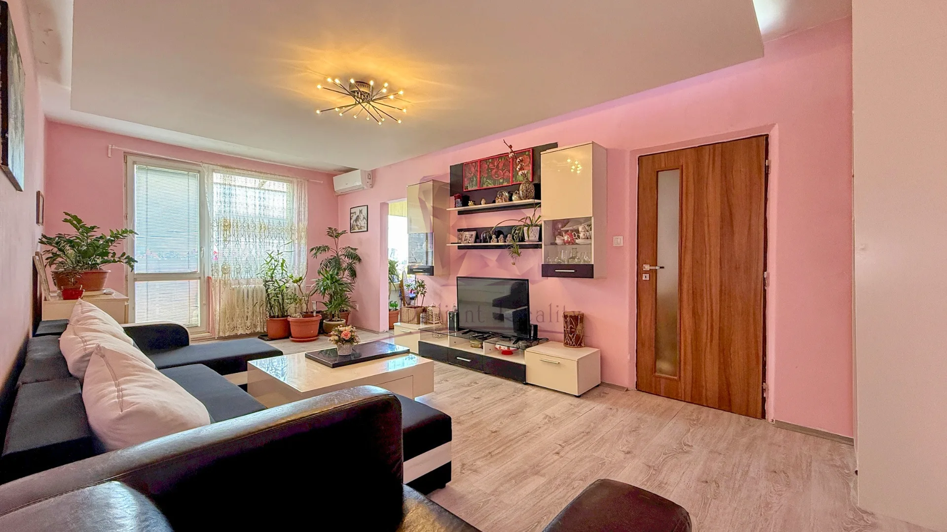 3-izbový byt po kompletnej rekonštrukcii s balkónom vo vyhľadávanej lokalite Clementisove sady – Galanta - foto 4