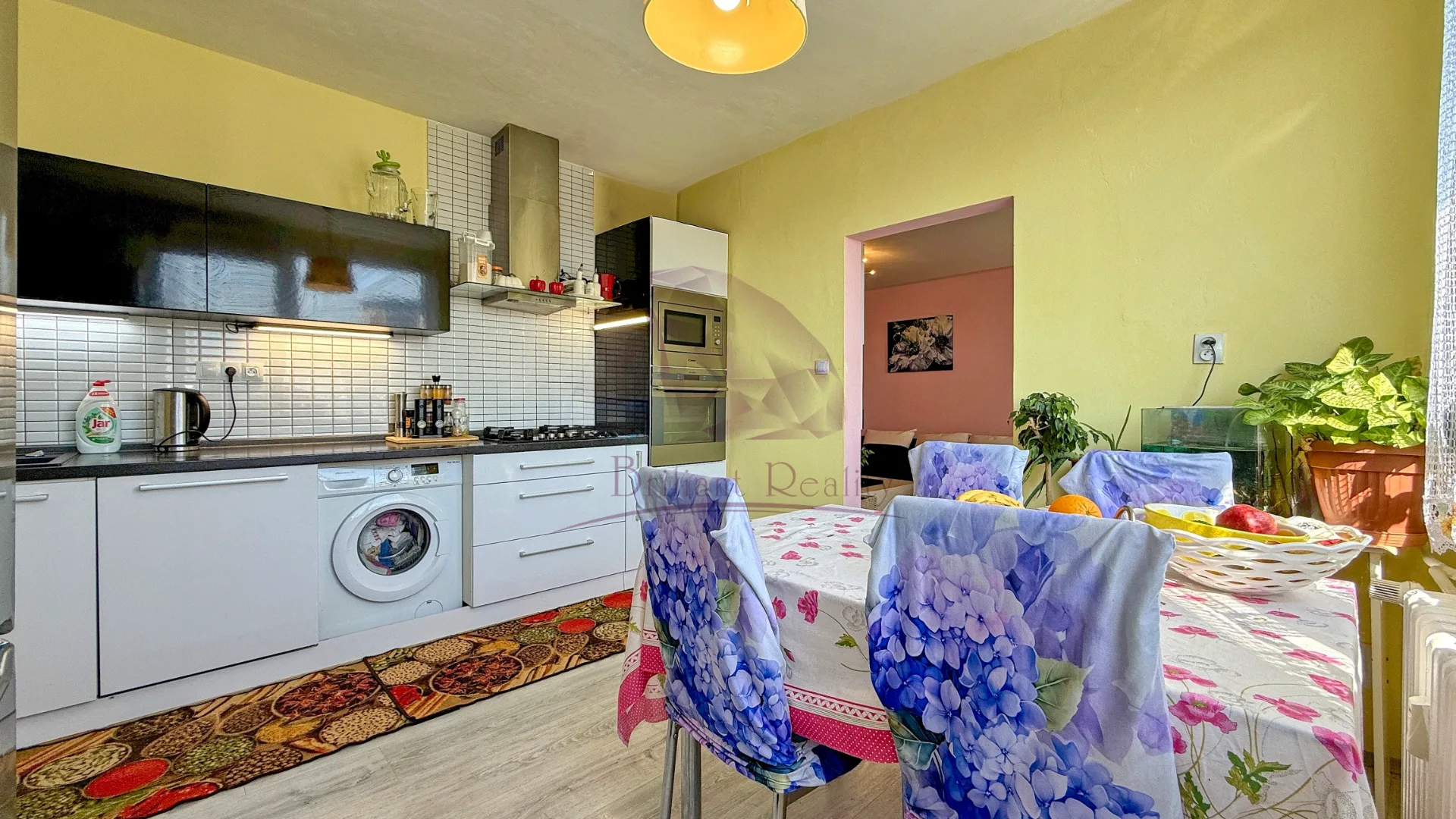 3-izbový byt po kompletnej rekonštrukcii s balkónom vo vyhľadávanej lokalite Clementisove sady – Galanta - foto 7