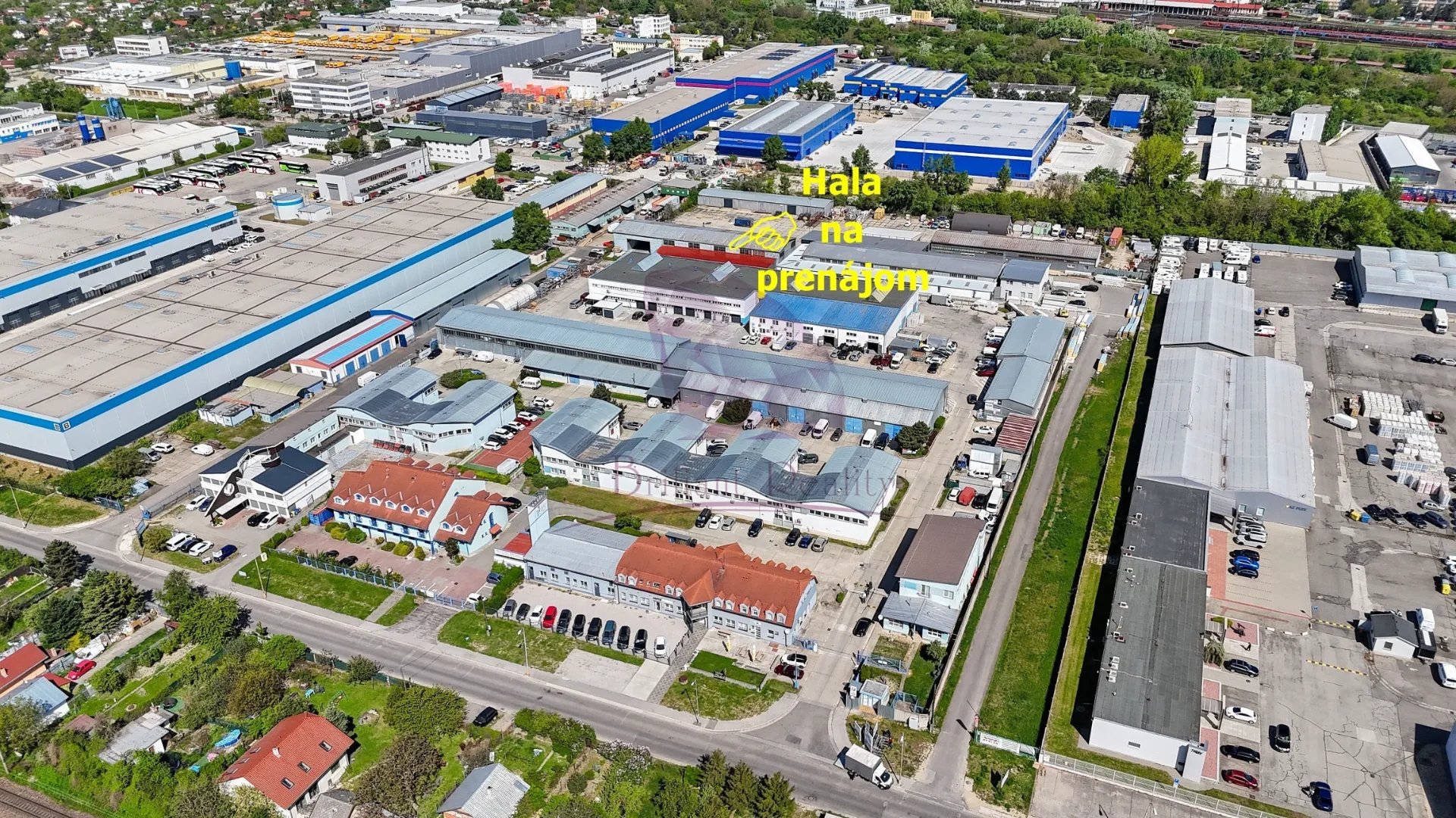 Na prenájom hala o výmere 400 m2 Staviteľská 3 Bratislava - foto 11
