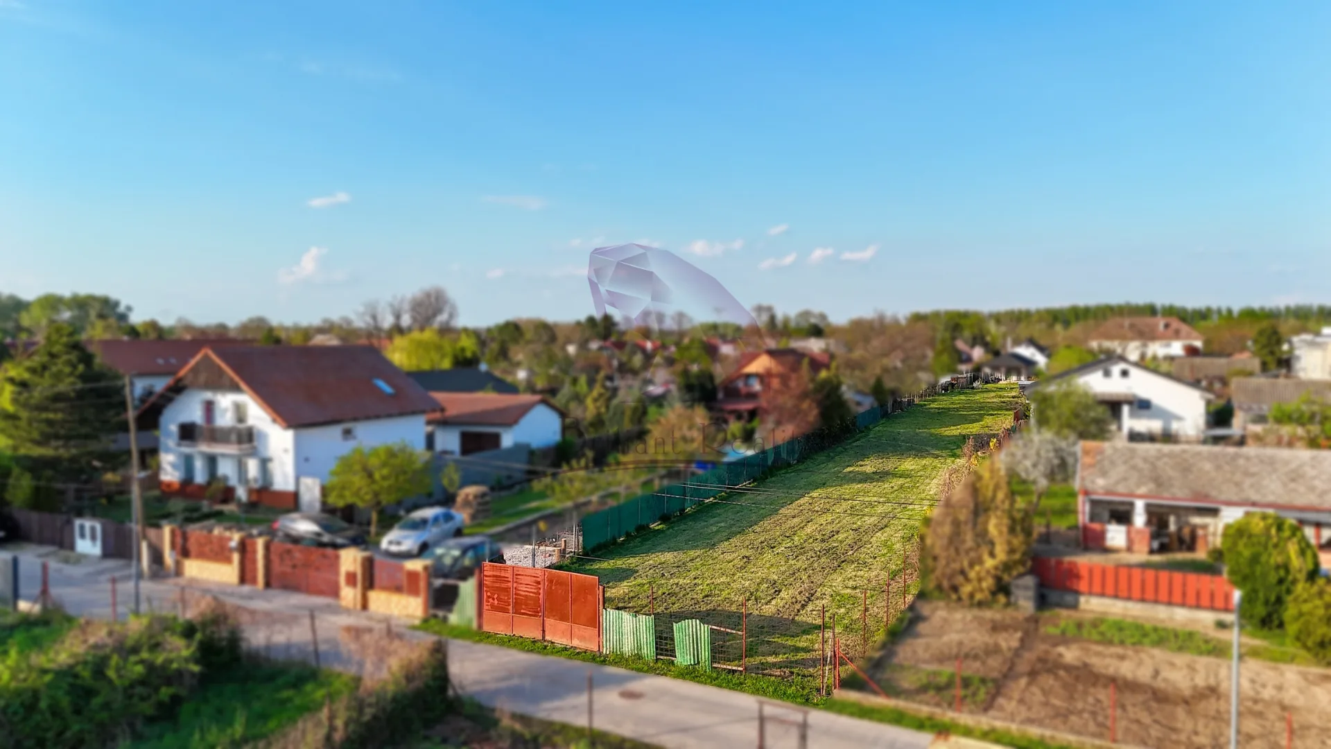 Na predaj sólo stavebné pozemky v atraktívnej lokalite priamo v centre obce Abrahám - foto 4