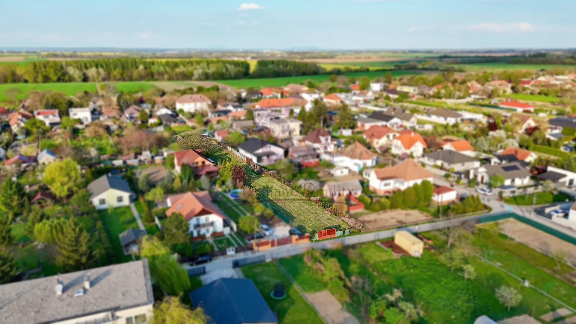 Na predaj sólo stavebné pozemky v atraktívnej lokalite priamo v centre obce Abrahám - foto 7