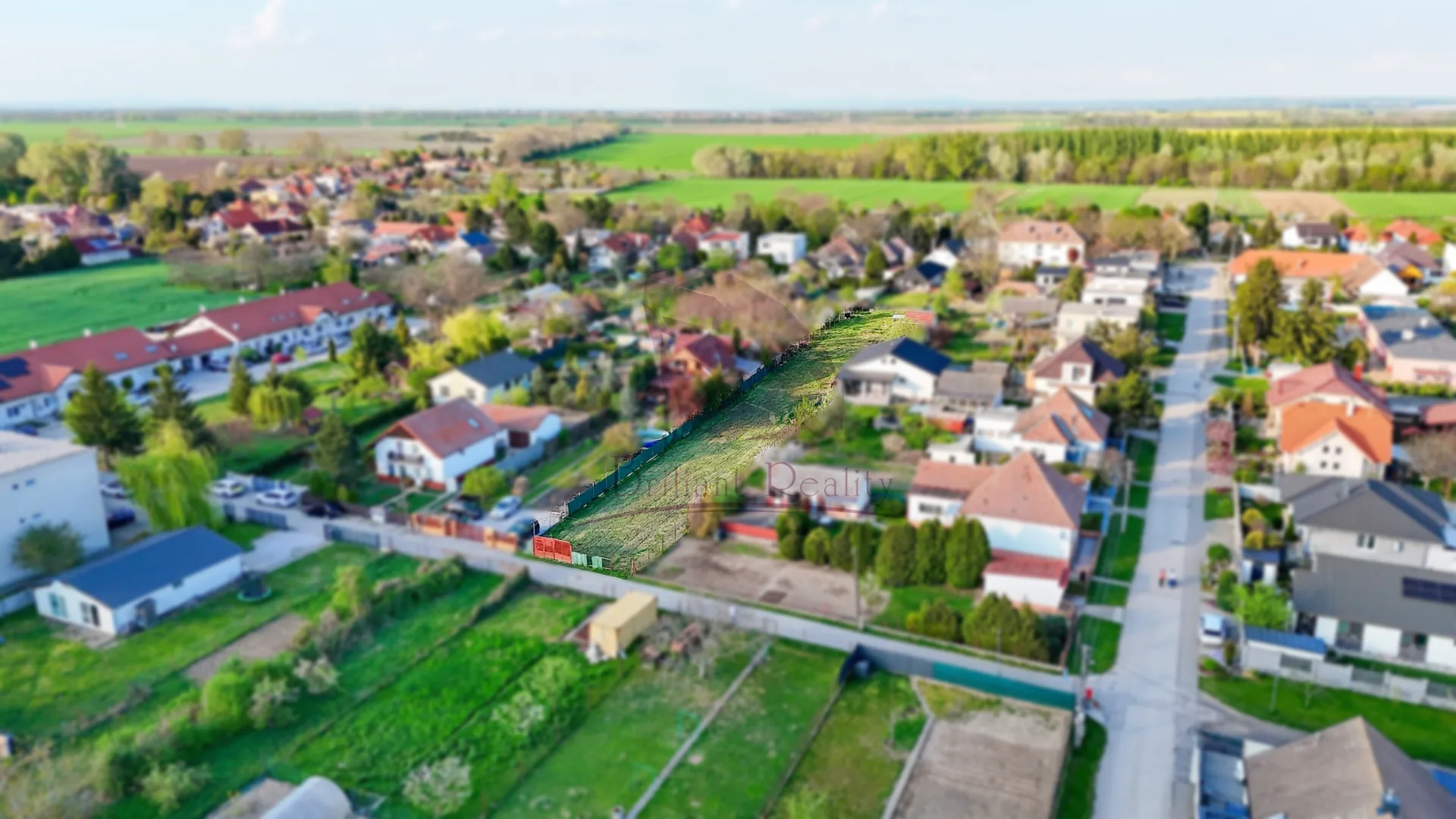 Na predaj sólo stavebné pozemky v atraktívnej lokalite priamo v centre obce Abrahám - foto 9