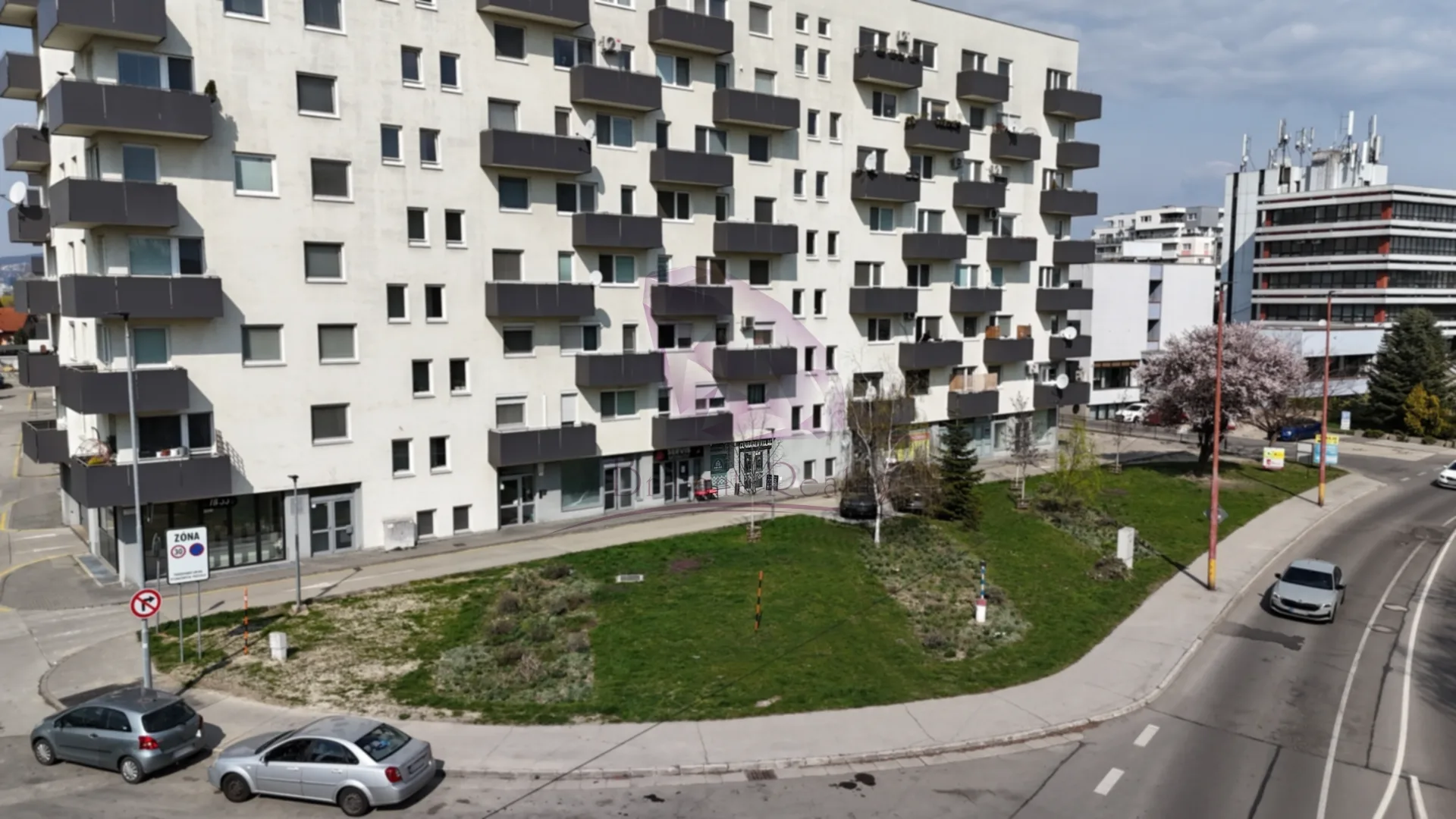 Na predaj kompletne zariadená cukráreň v Podunajských Biskupiciach - foto 18