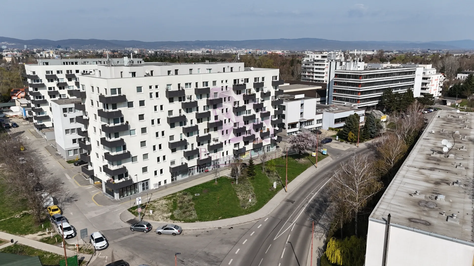 Na predaj kompletne zariadená cukráreň v Podunajských Biskupiciach - foto 19