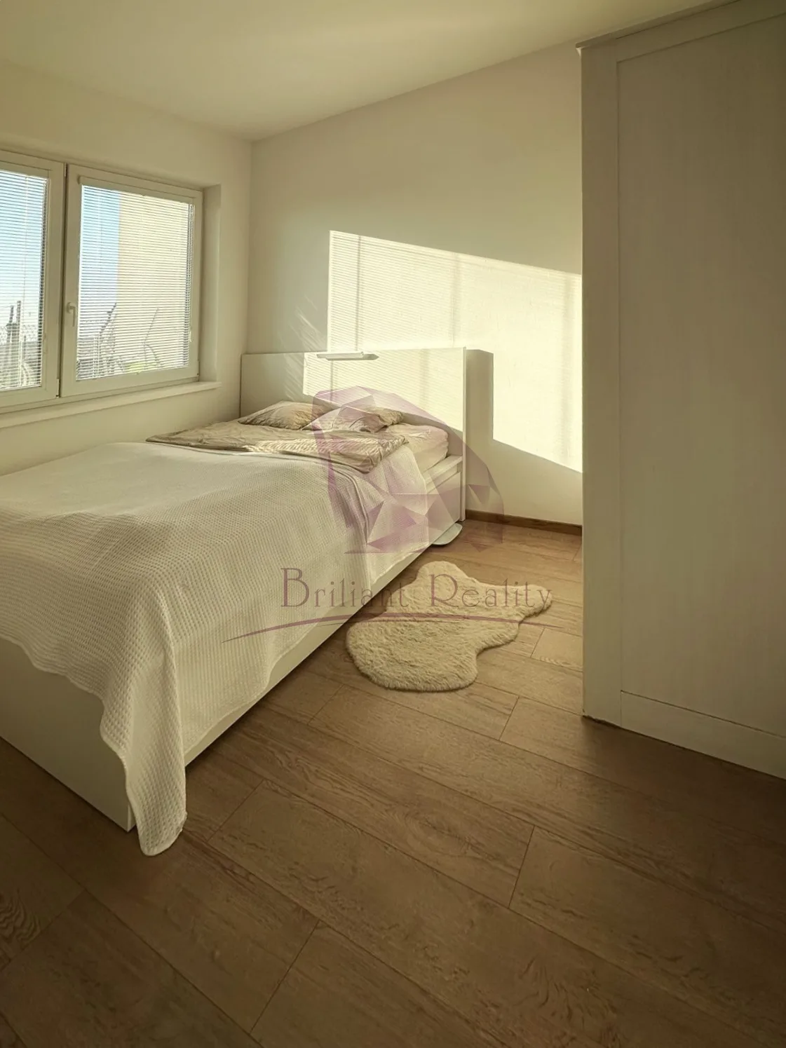 Moderný 1,5-izbový byt s parkovacím miestom - foto 7