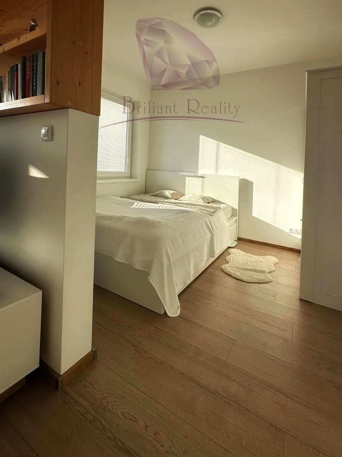 Moderný 1,5-izbový byt s parkovacím miestom - foto 10