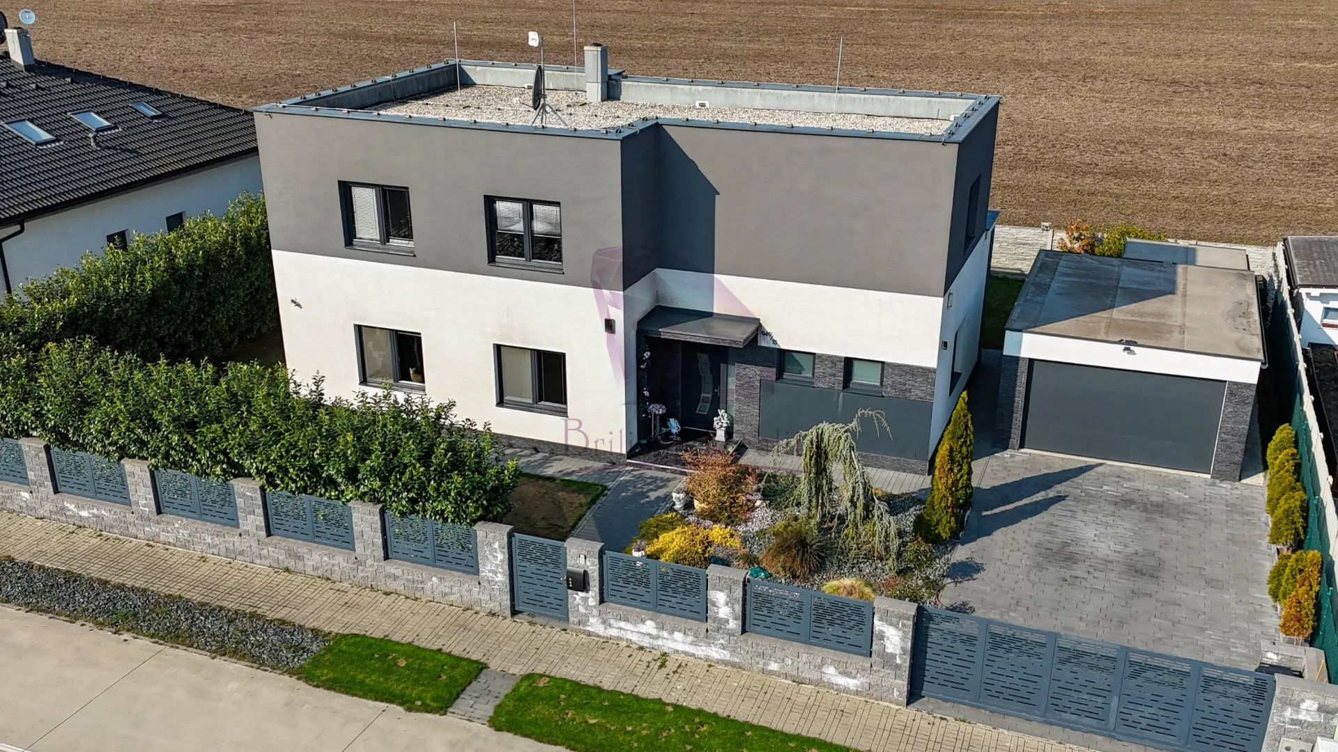Nadčasová rezidencia len 20 minút od Bratislavy - foto 39