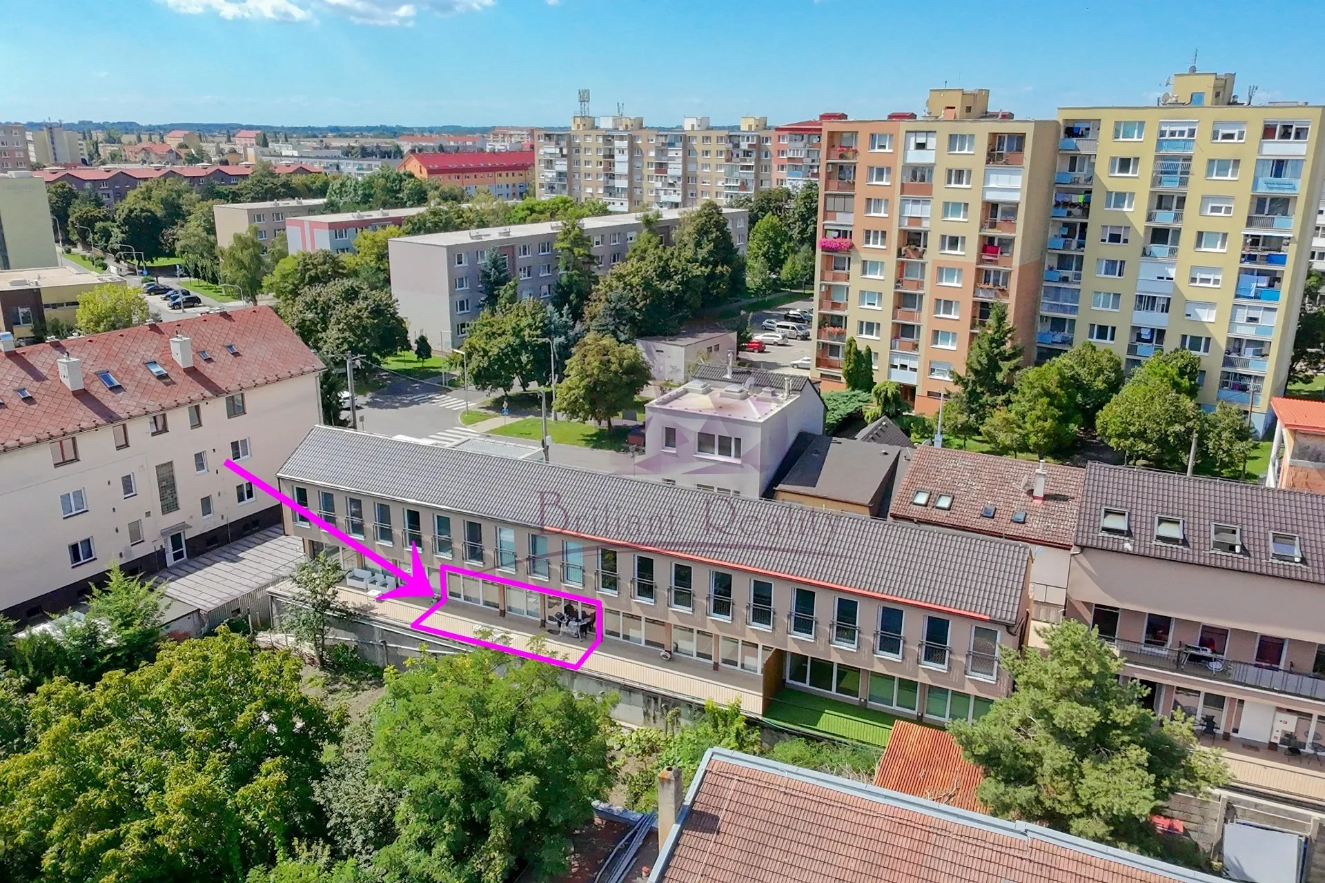 Na predaj 3 izbový byt v centre mesta Senec - foto 3