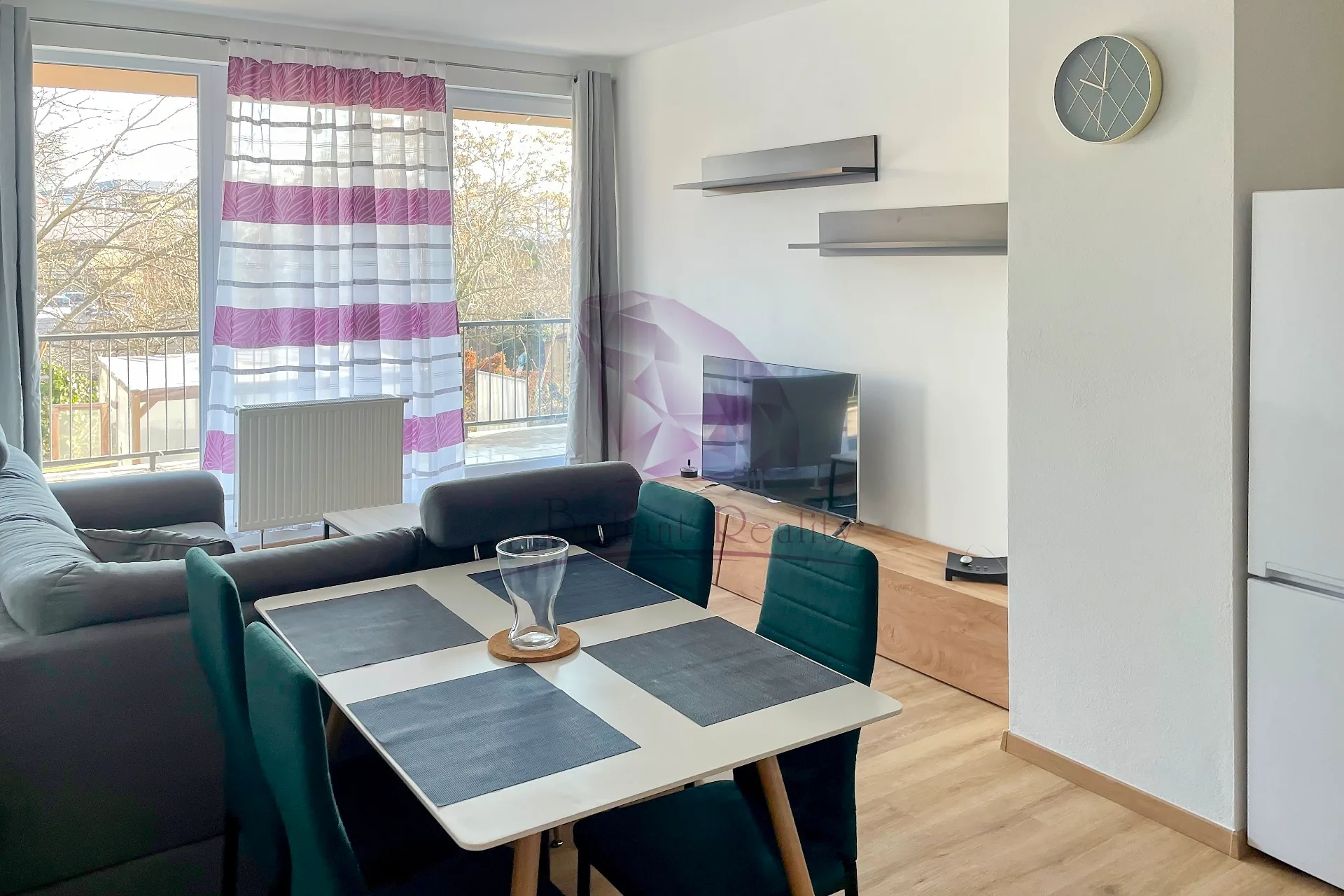 Na predaj 3 izbový byt v centre mesta Senec - foto 5