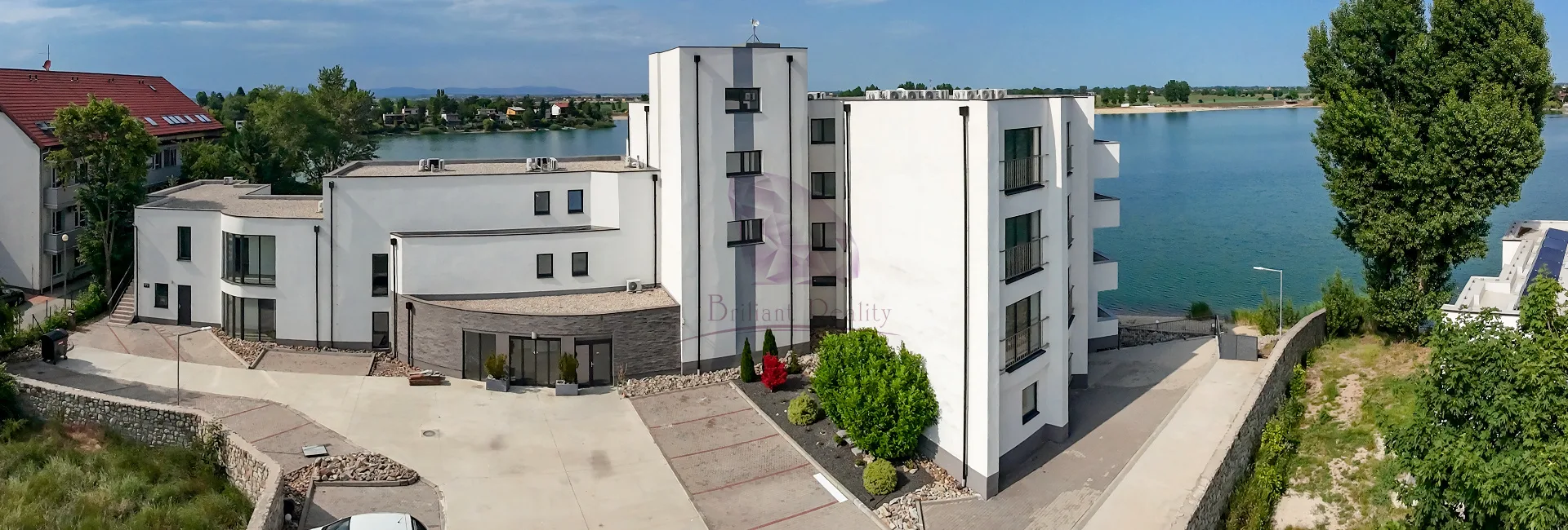 Exkluzívne bývanie pri vode - apartmán s vlastným vchodom na Slnečných jazerách - foto 3