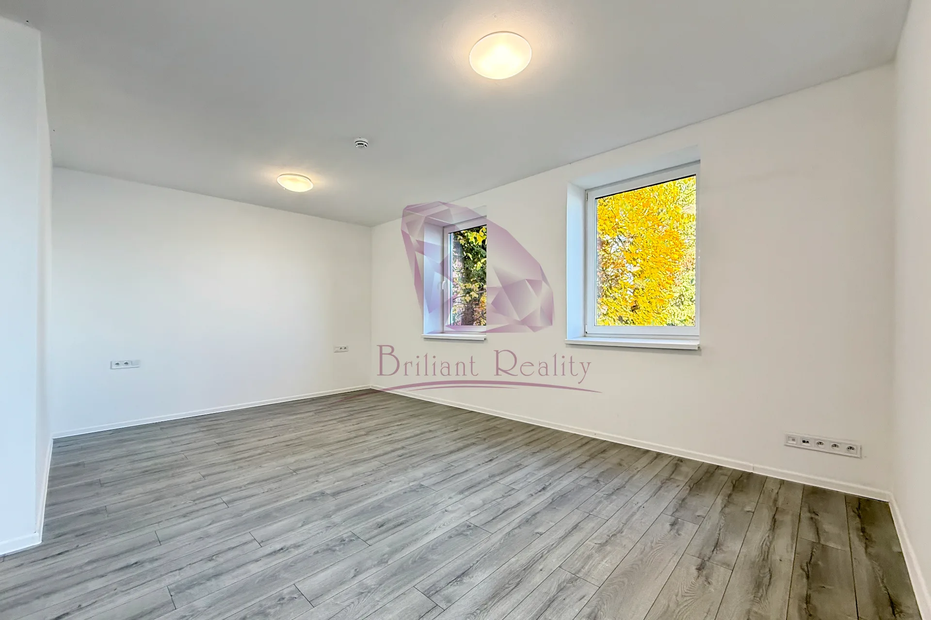 Exkluzívne bývanie pri vode - apartmán s vlastným vchodom na Slnečných jazerách - foto 7