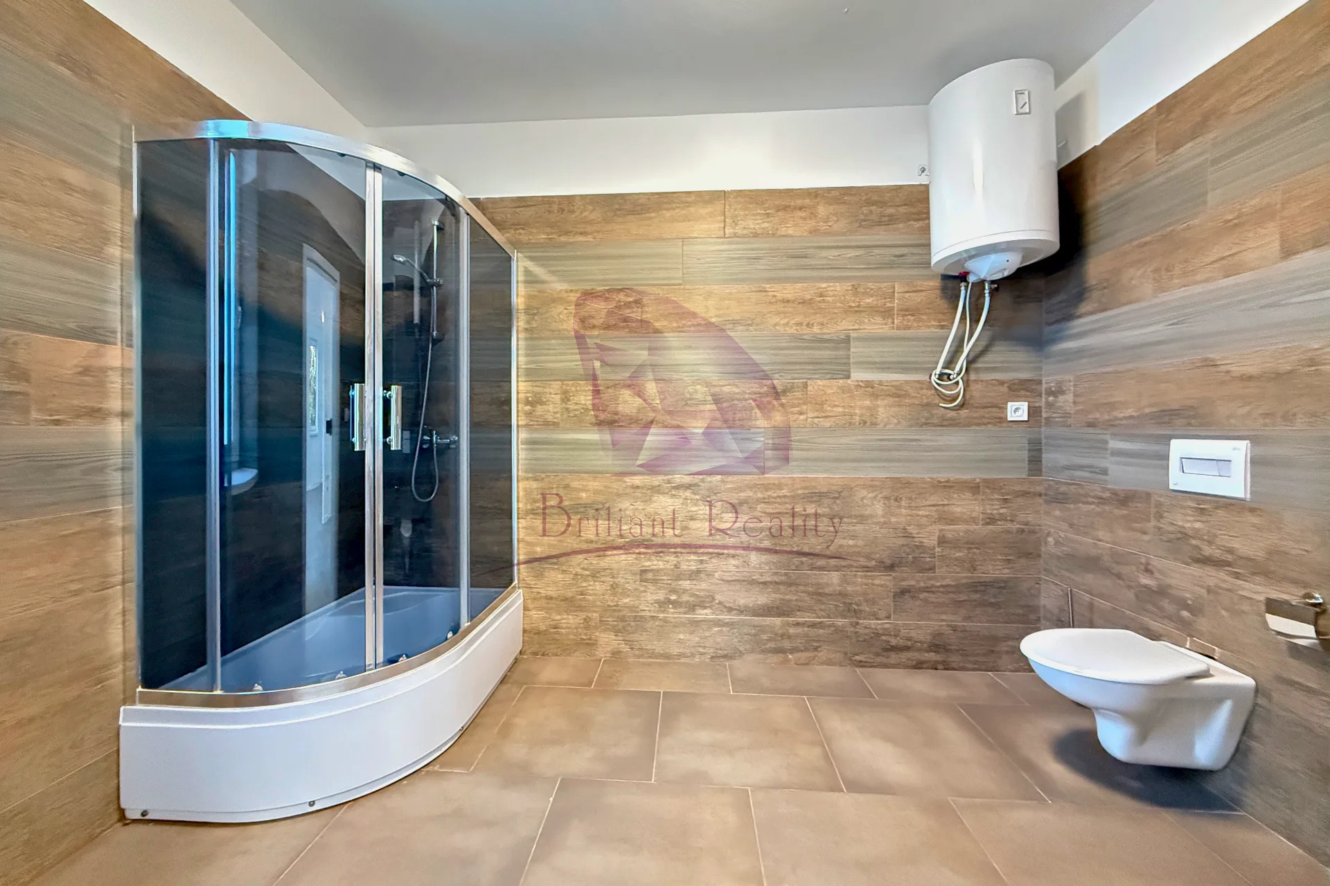 Exkluzívne bývanie pri vode - apartmán s vlastným vchodom na Slnečných jazerách - foto 11