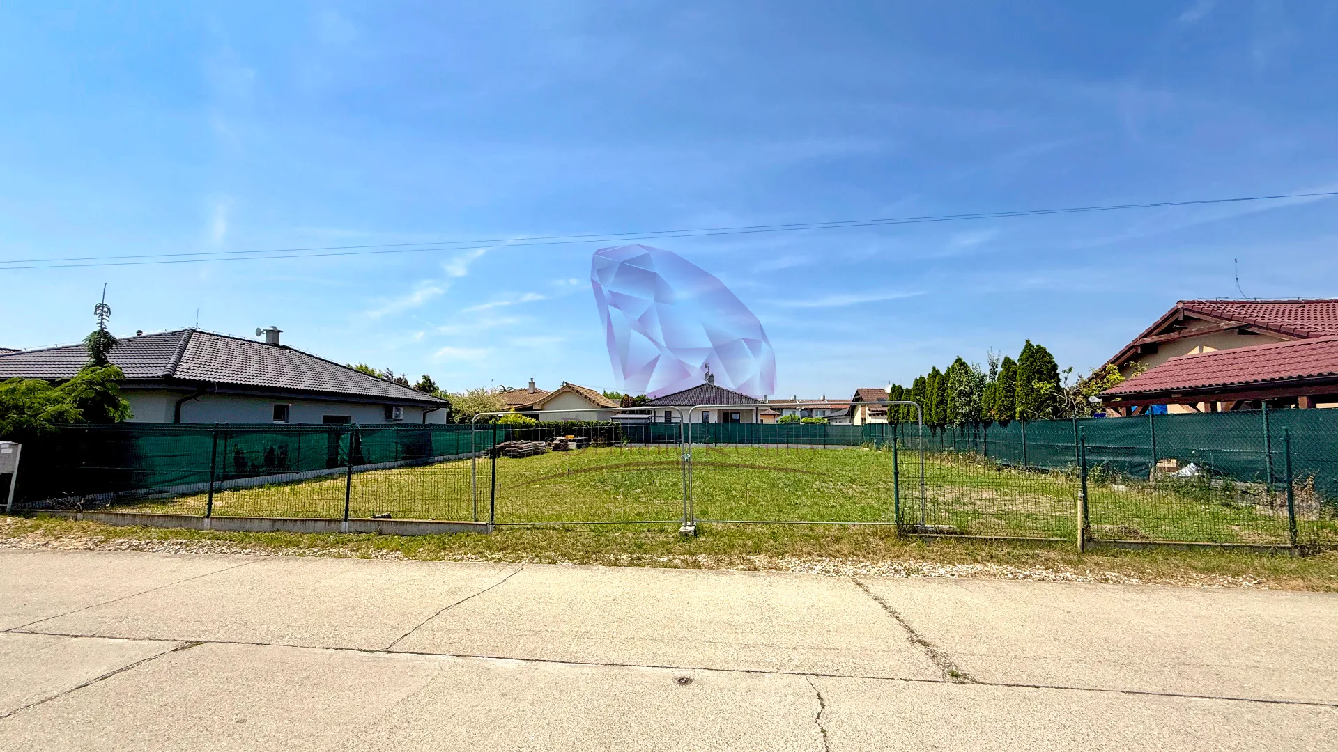 Skvelý pozemok so stavebným povolením a projektom v obci Reca - foto 5