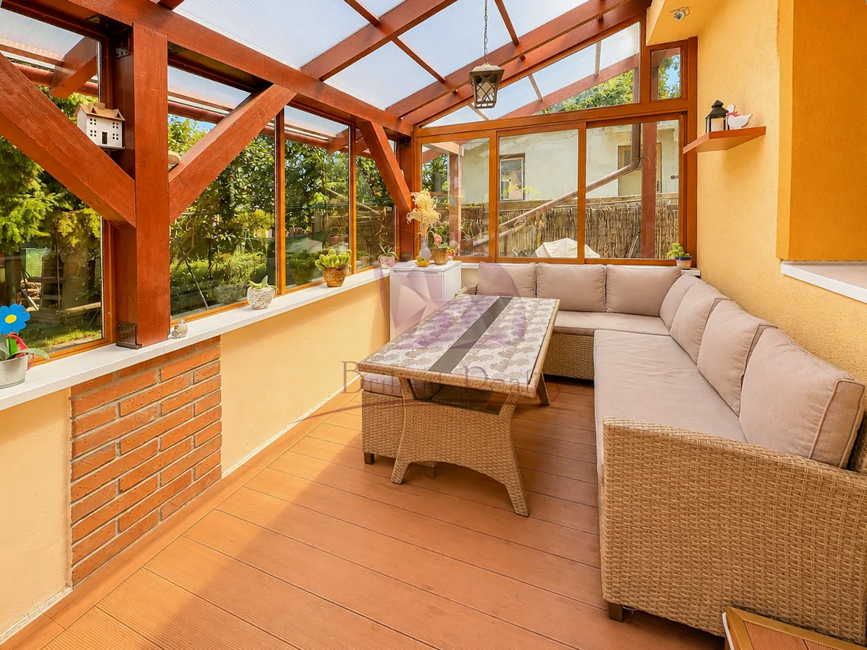 7-izbový rodinný dom s čarovnou záhradou a samostatným apartmánom v srdci Bernolákova - foto 9
