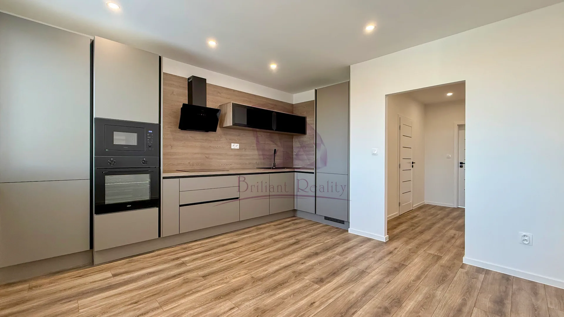 Moderný veľkometrážny 2 izbový byt v centre Senca - foto 6
