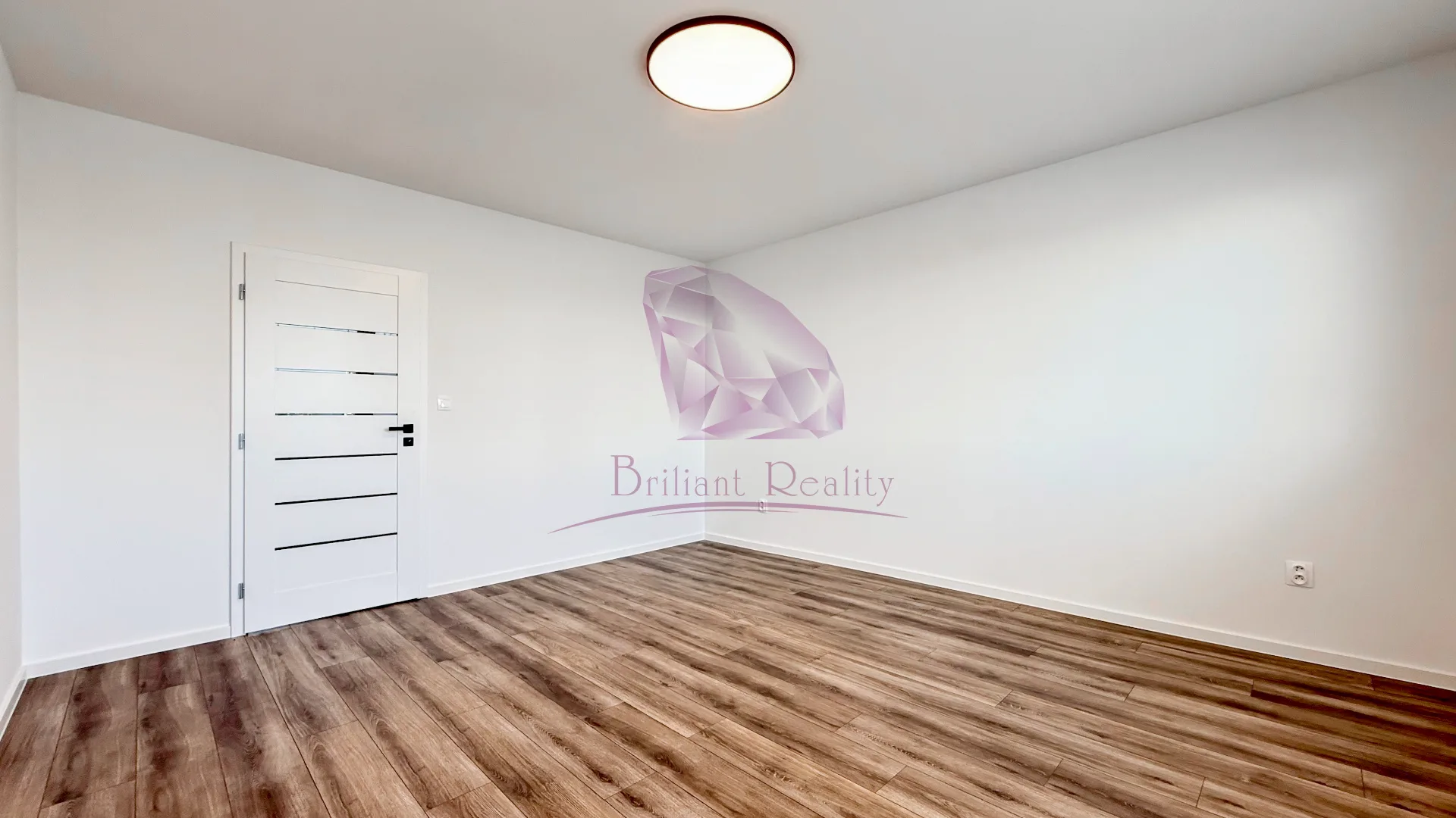 Moderný veľkometrážny 2 izbový byt v centre Senca - foto 10
