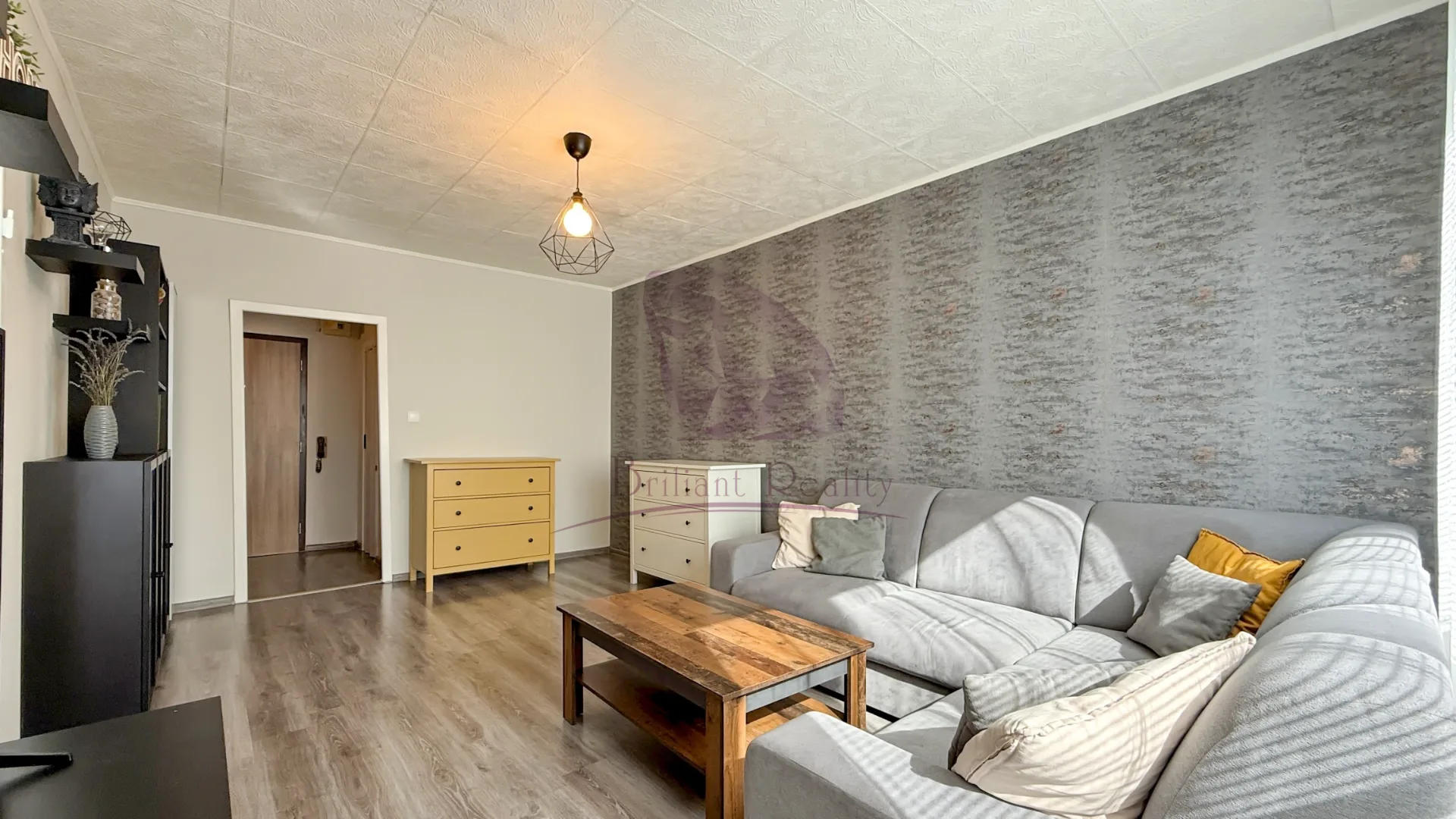 3-izbový byt s panoramatickým výhľadom, balkónom a výbornou dispozíciou | Centrum Galanty - foto 3