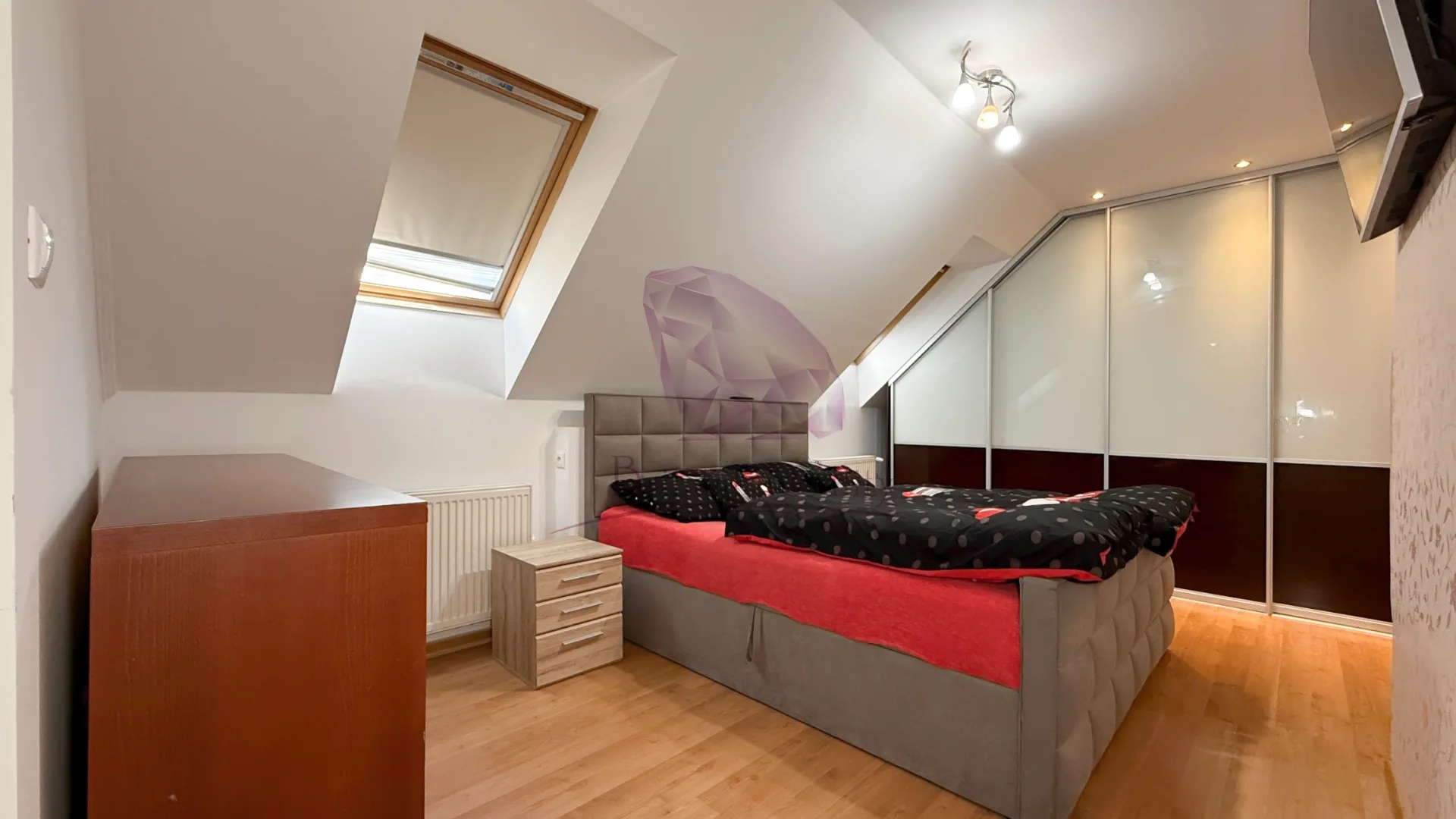 4-izbový rodinný dom v Novej Dedinke s garážou, terasou a pozemkom 322 m² - foto 20
