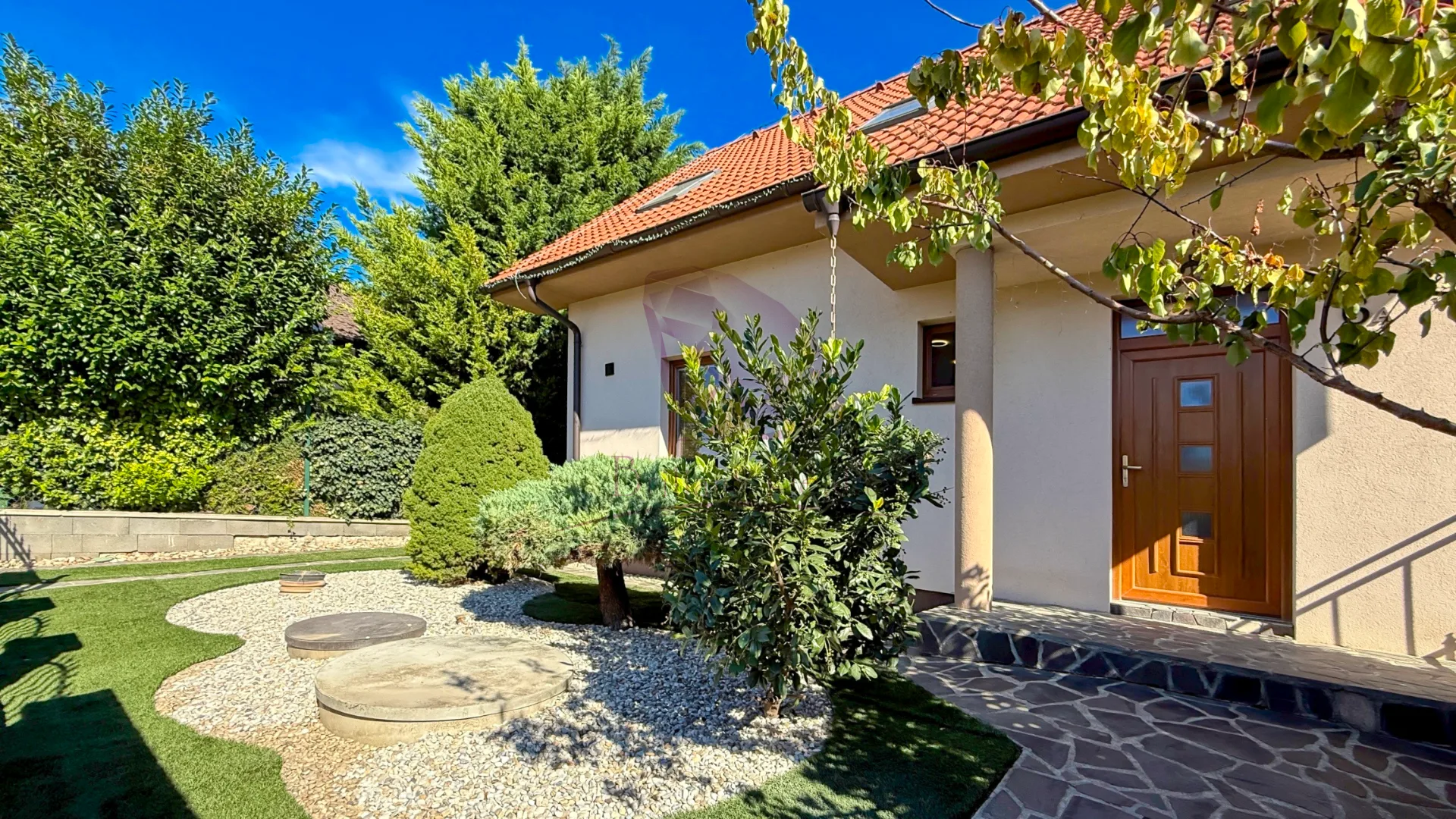 4-izbový rodinný dom v Novej Dedinke s garážou, terasou a pozemkom 322 m² - foto 25