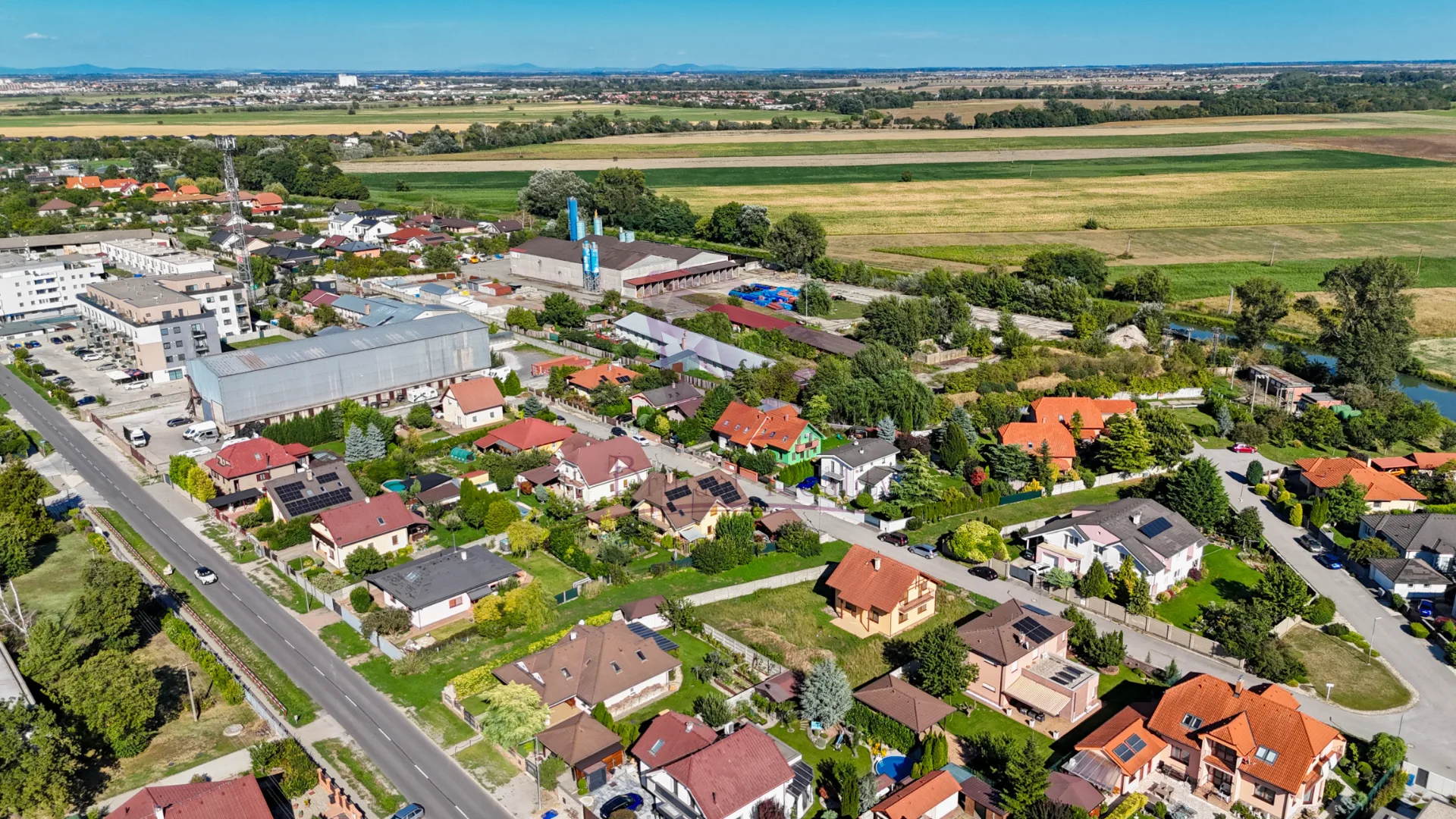 4-izbový rodinný dom v Novej Dedinke s garážou, terasou a pozemkom 322 m² - foto 34