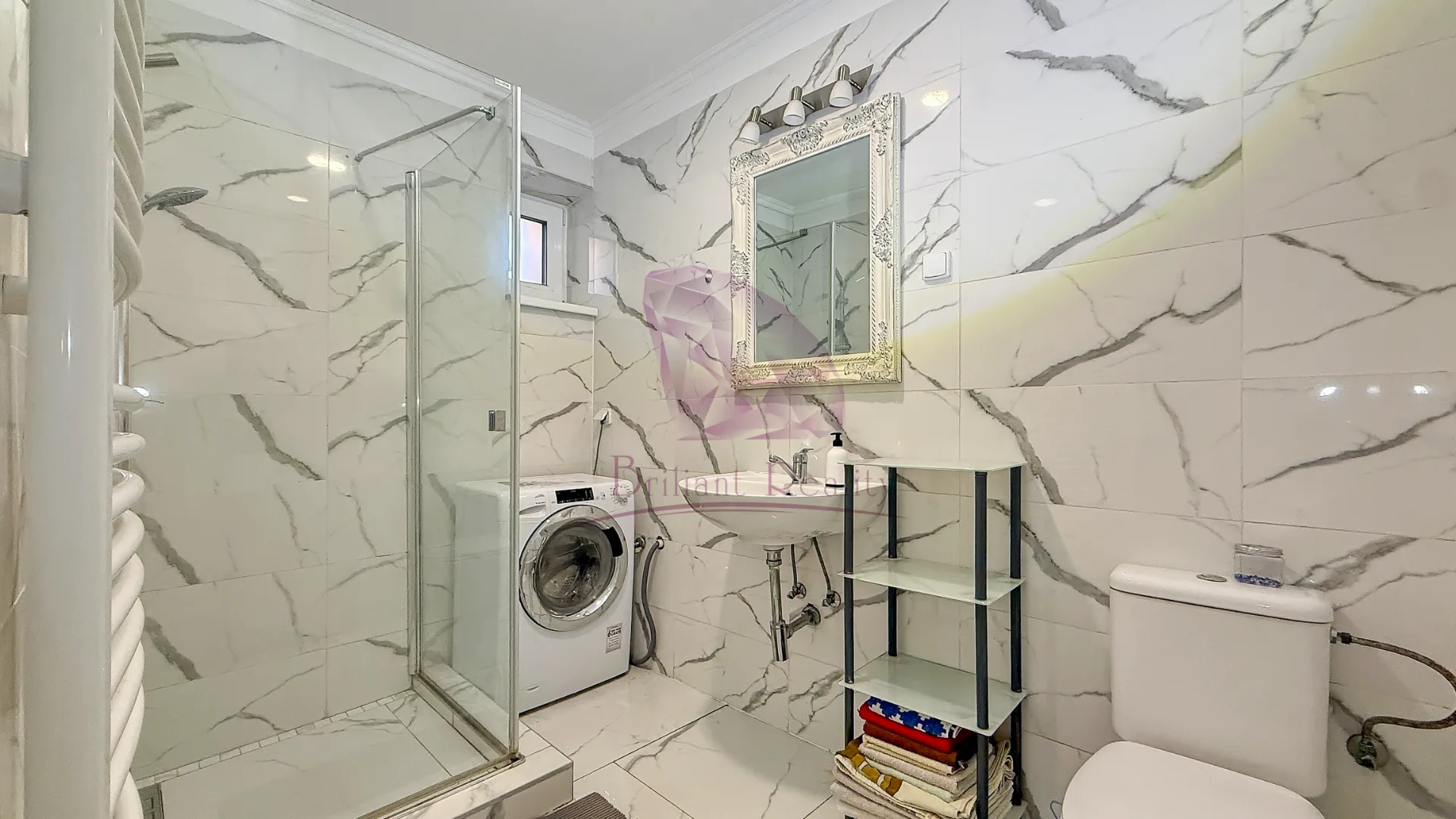 SAMOSTATNÁ ČASŤ RODINNÉHO DOMU NA PRENÁJOM V CENTRE TOMÁŠOVA – 90 m², 3 IZBY, 2 KÚPEĽNE, MOŽNOSŤ PARKOVANIA - foto 10