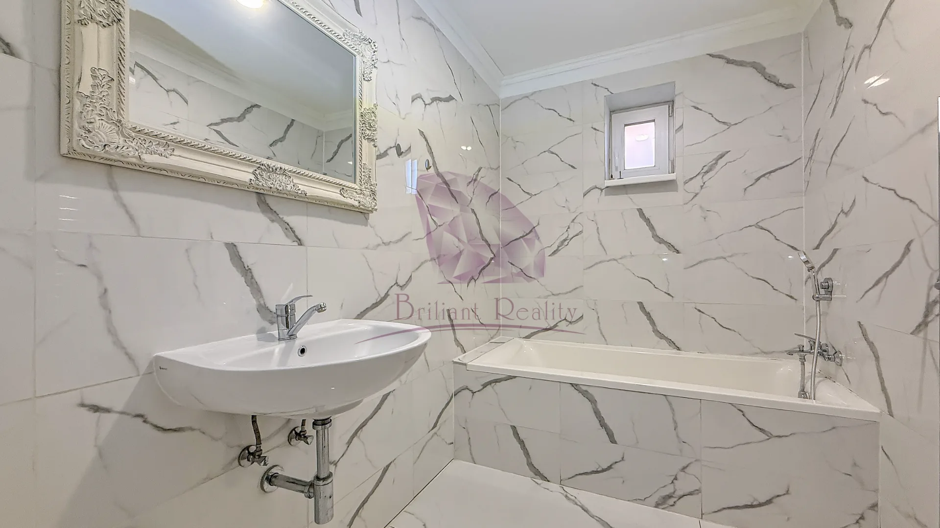 SAMOSTATNÁ ČASŤ RODINNÉHO DOMU NA PRENÁJOM V CENTRE TOMÁŠOVA – 90 m², 3 IZBY, 2 KÚPEĽNE, MOŽNOSŤ PARKOVANIA - foto 11