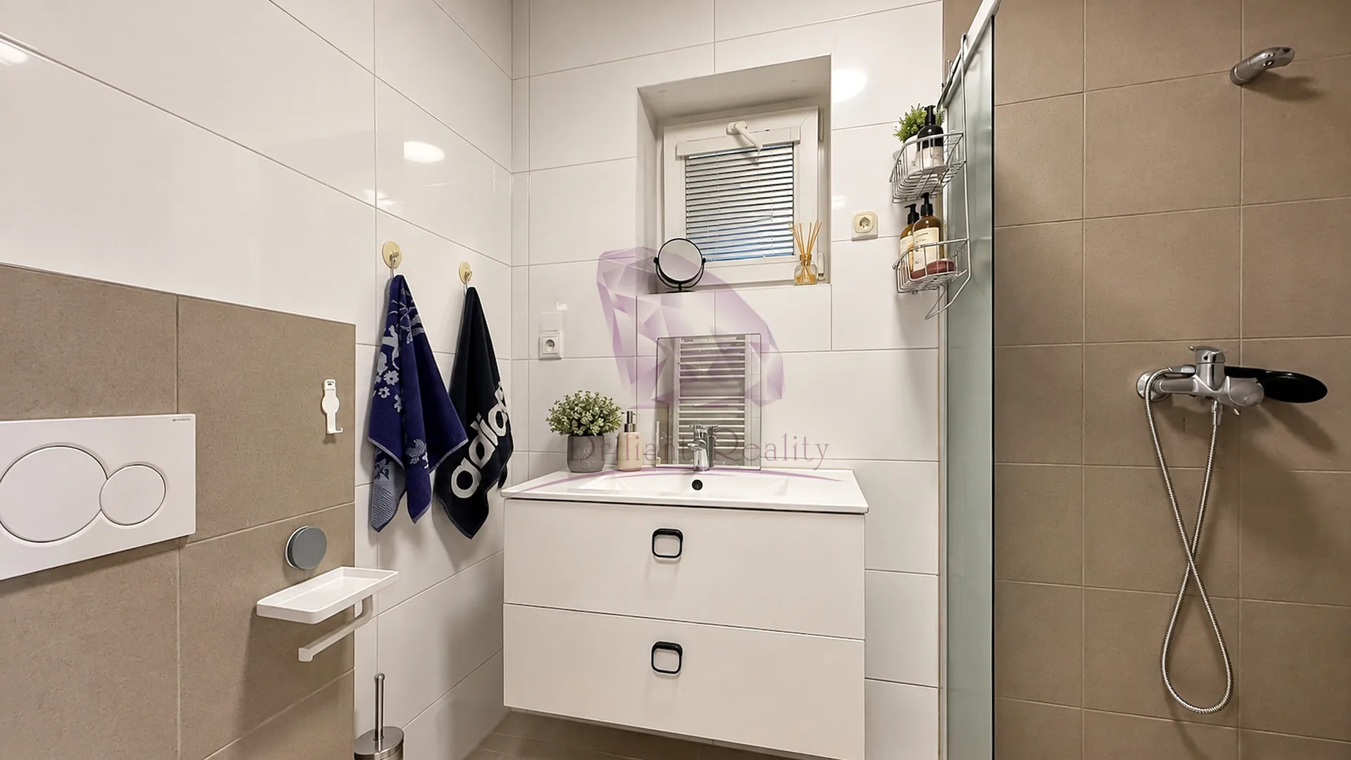 Kompletne zrekonštruovaný rodinný dom s dvomi samostatnými 3-izbovými bytmi a vlastnou vinnou pivnicou - foto 21